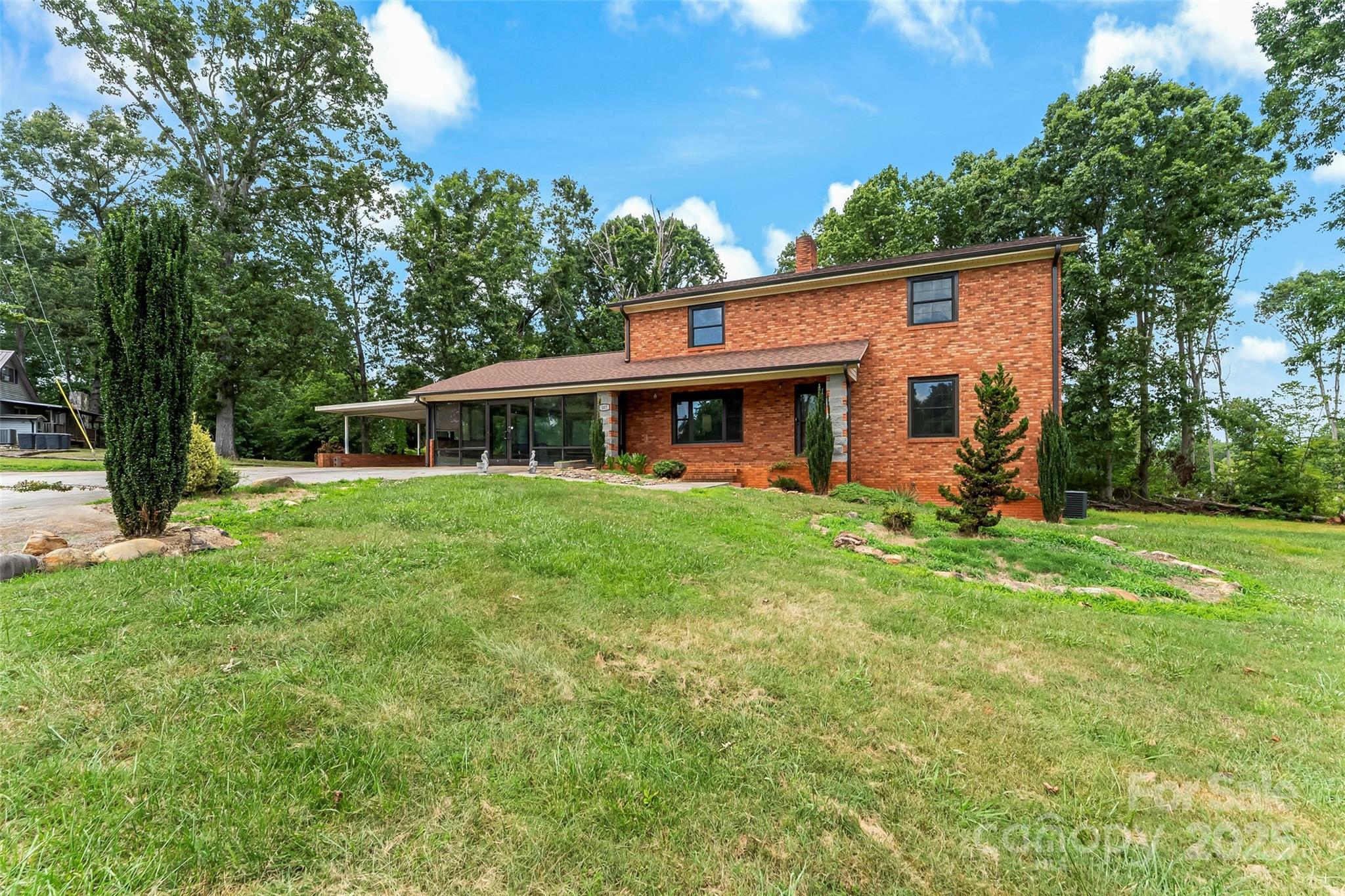107 Dale Circle