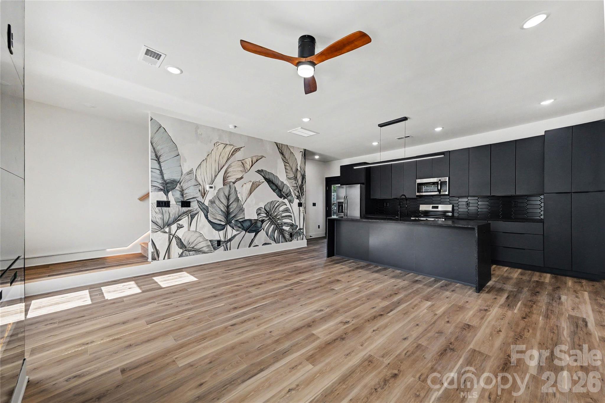 1201 Guinn Avenue