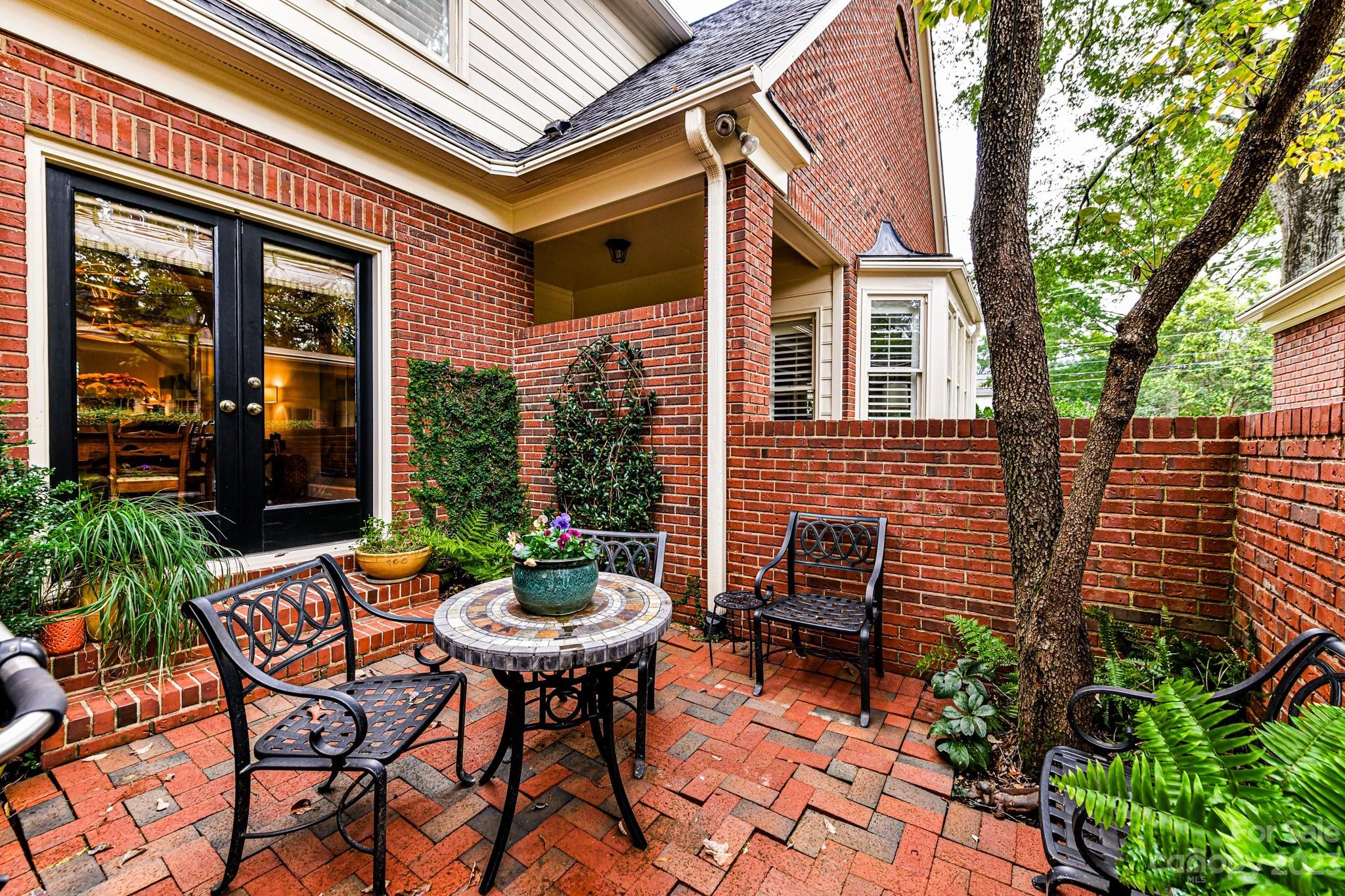 Myers Park - Residential