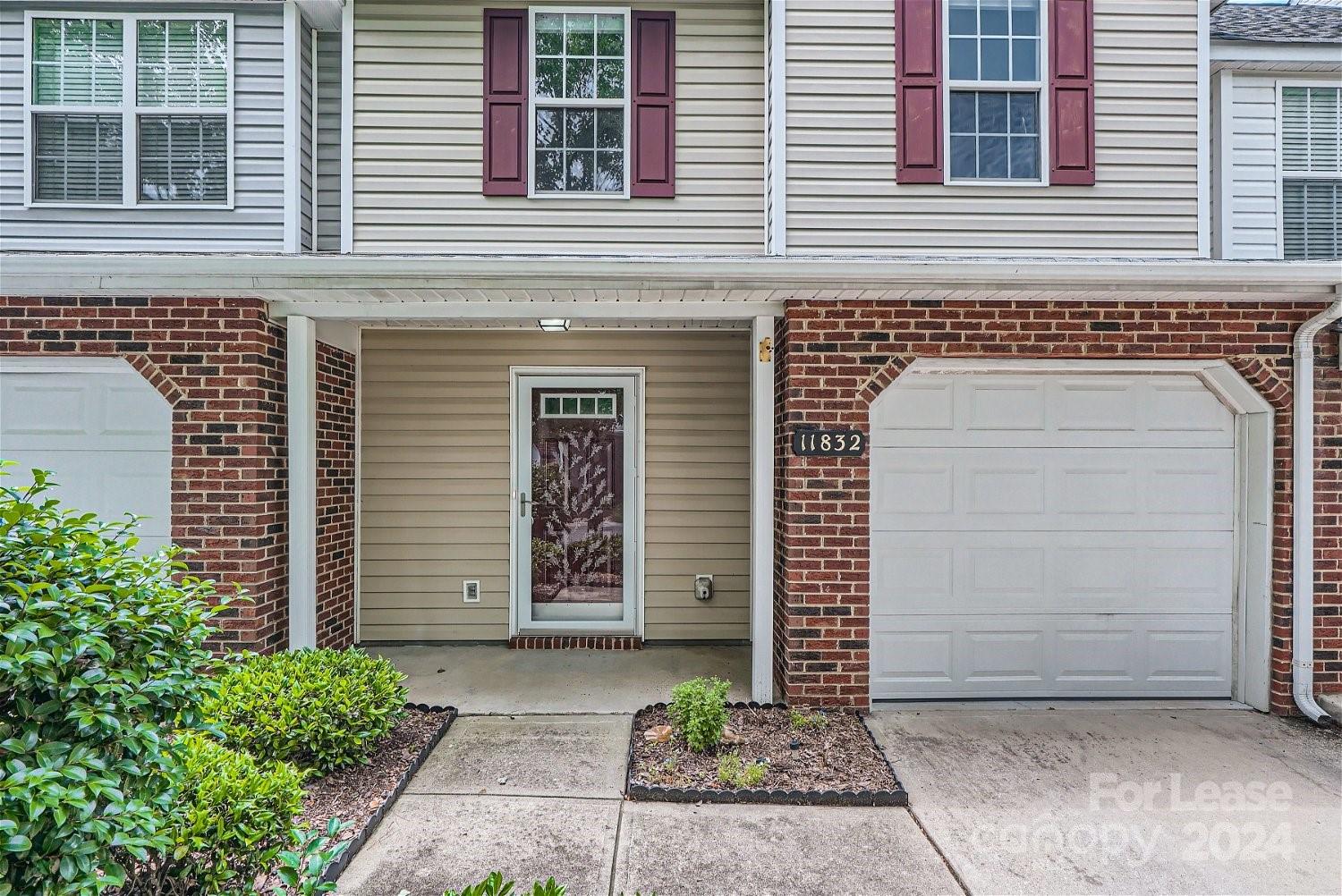 Tyler Woods - Residential Lease