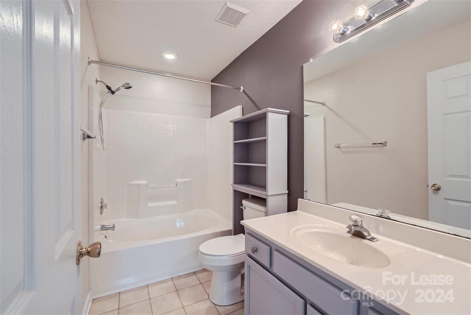 Tyler Woods - Residential Lease