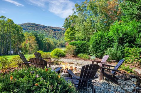 A home in Lake Toxaway