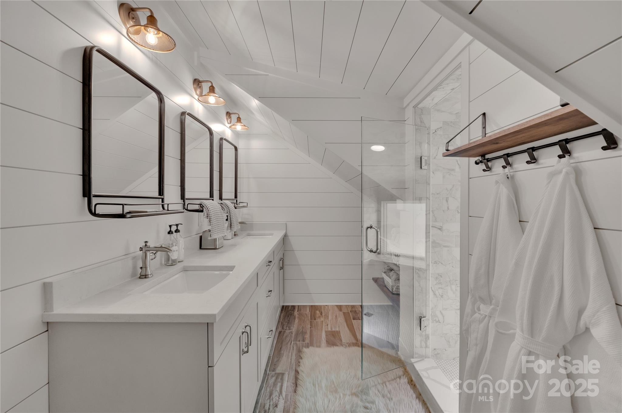 Lake Toxaway Estates - Residential