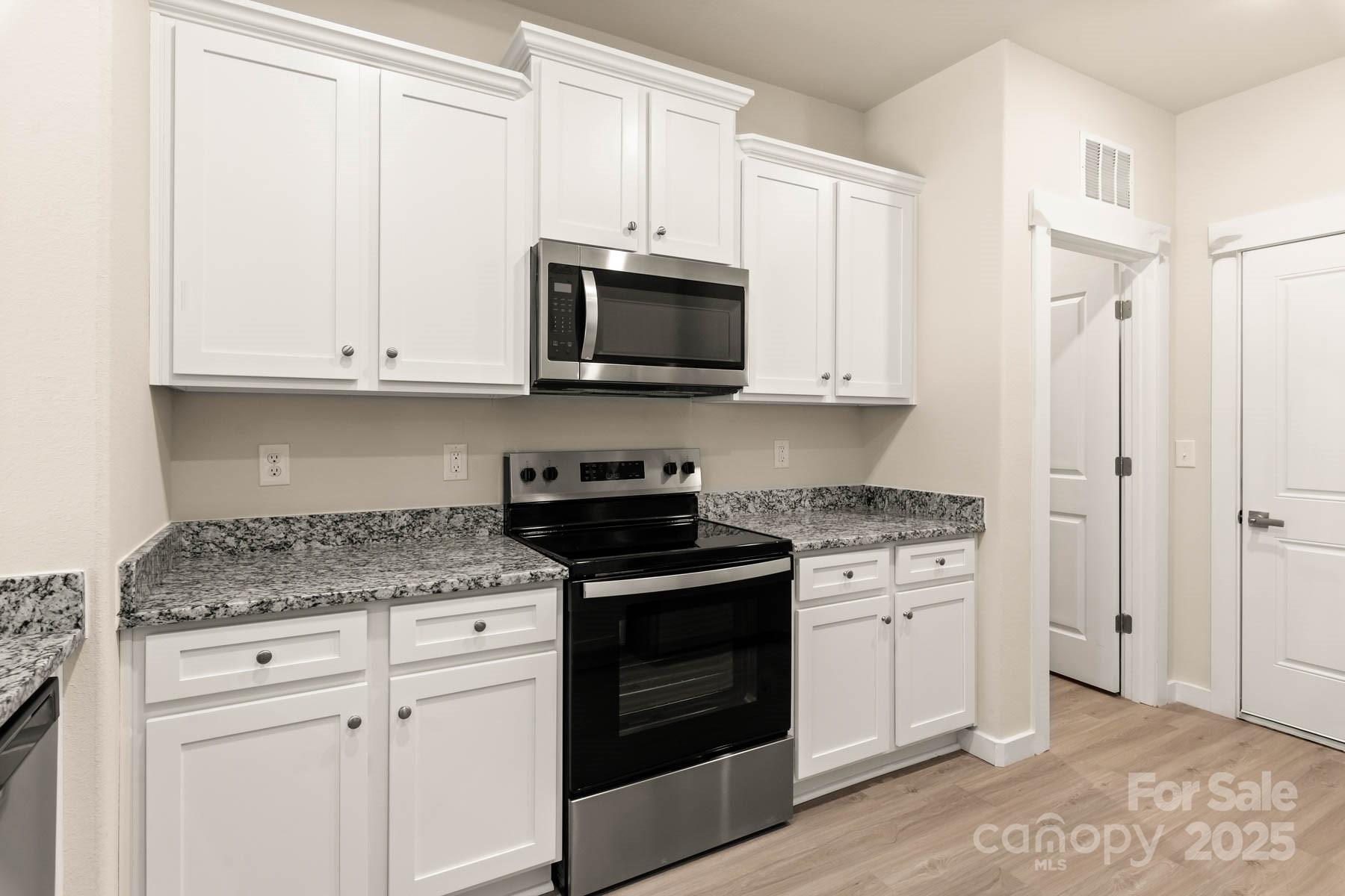 1550 Doran Terrace