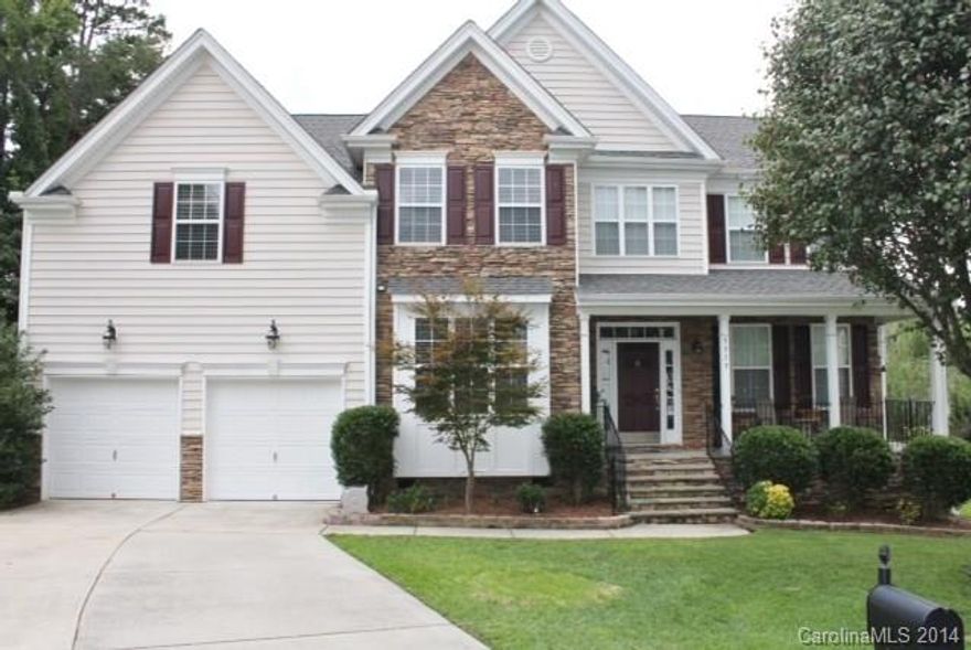 Beautiful & well maintained 3,600 ft2 home with open floor plan. Gorgeous stone front, 4 bdrm, 3.5 bath, large rooms w/ many upgrades on cul-de-sac in Waterstone. Pretty landscaping & full irrigation system. Vaulted ceilings in great room/foyer, large master bdrm w/ sitting room, master bath w/ garden tub and separate shower, two staircases, 2-car garage w/ extra storage. Gourmet kitchen w/ double oven, large work island, pull out shelves, tile backsplash, and under cabinet lighting.