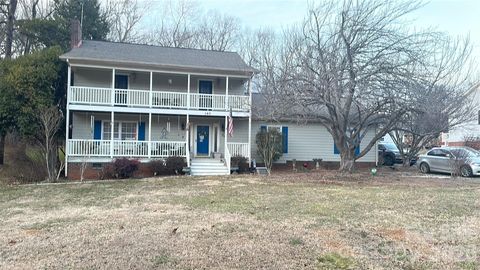 140 Eastwood Drive Statesville NC 28625