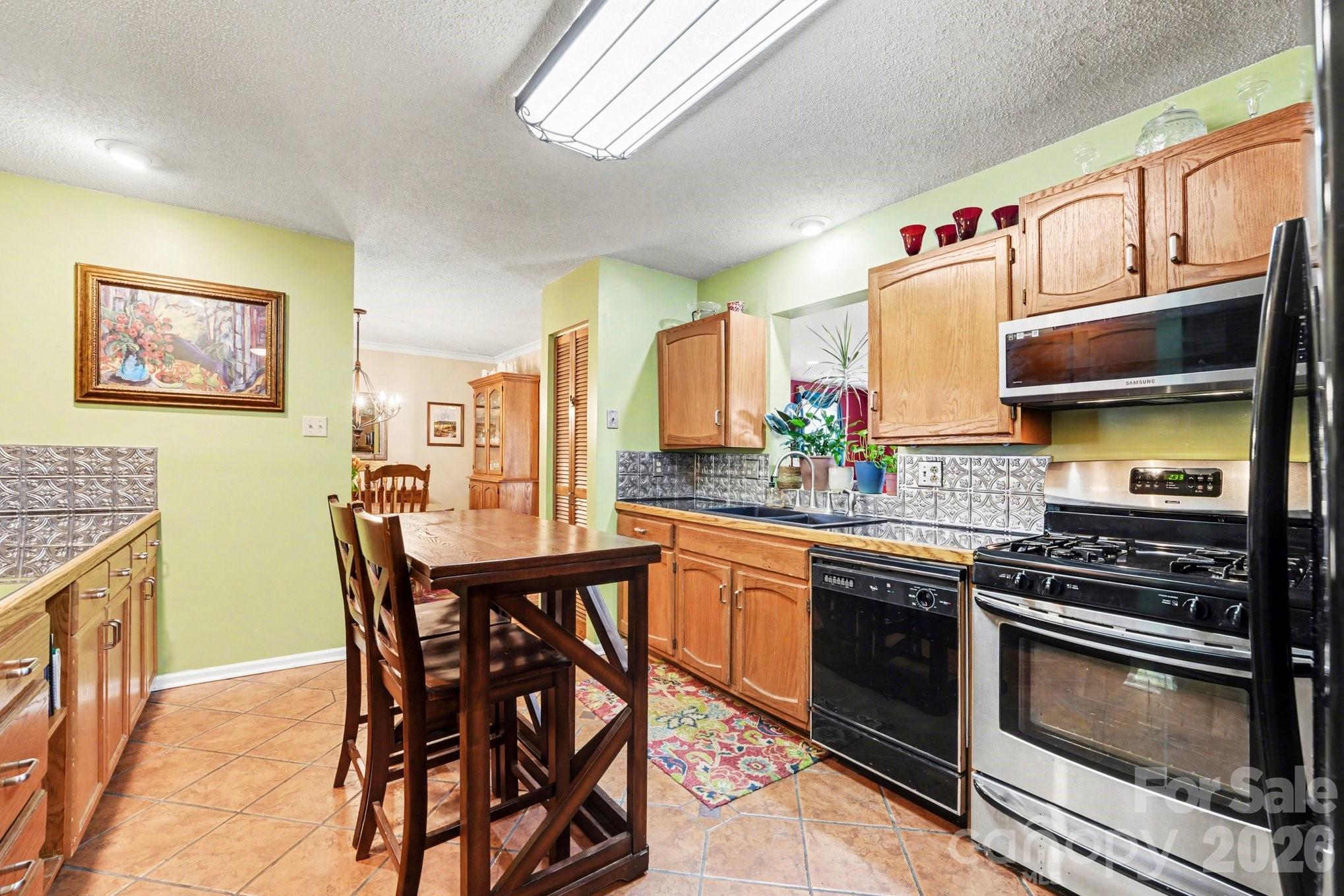 Broadwood Acres - Residential