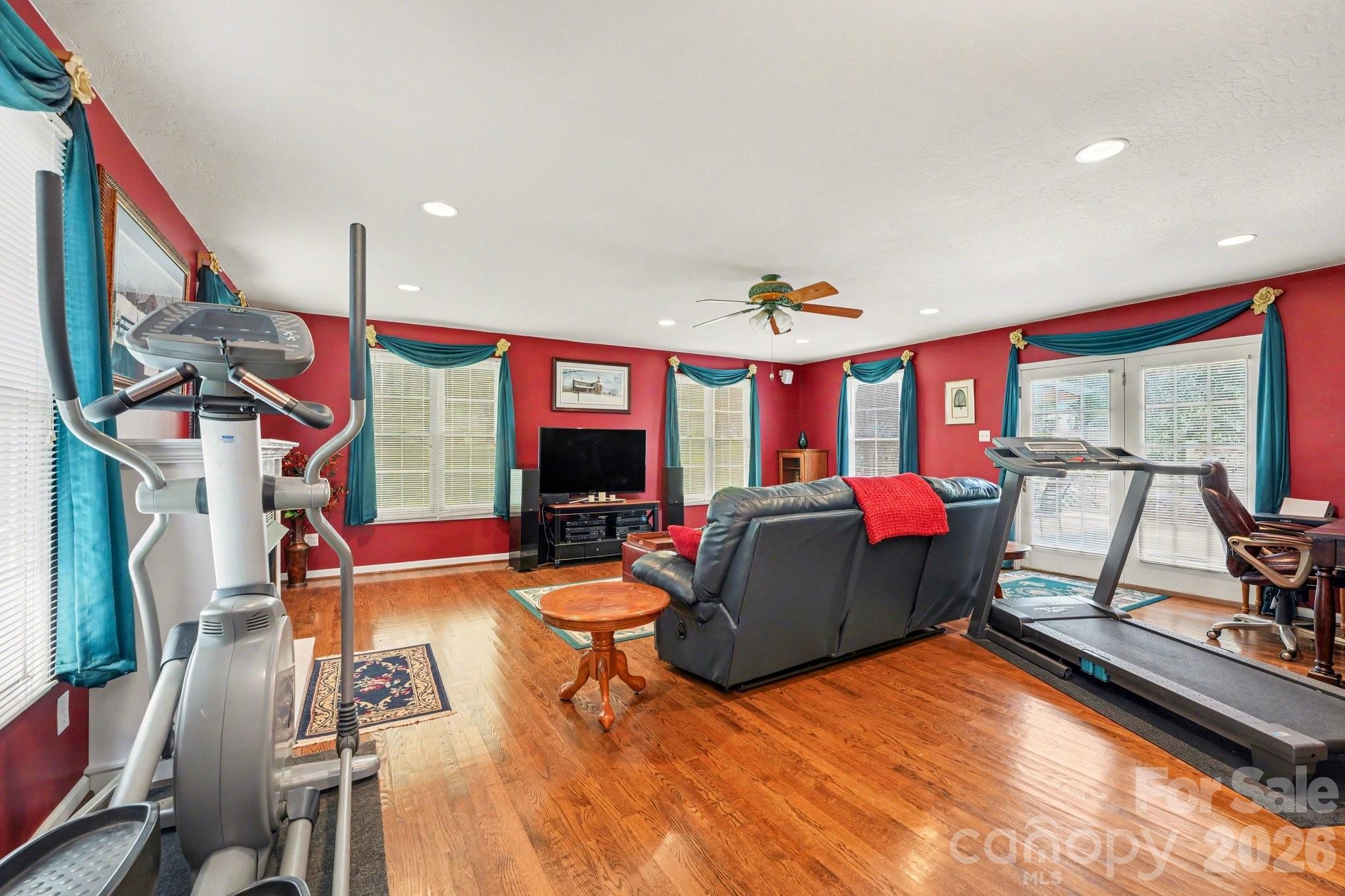 Broadwood Acres - Residential
