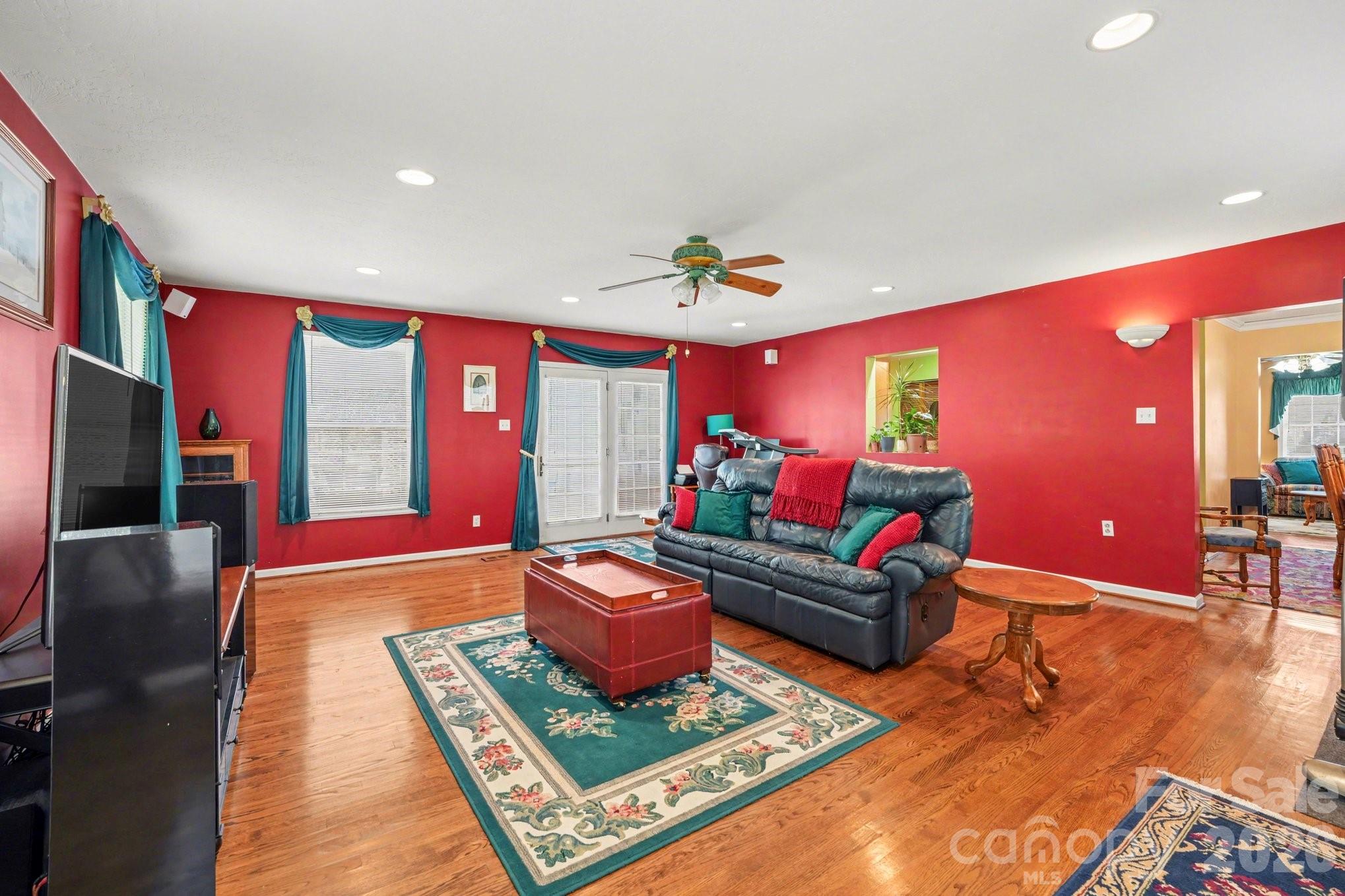 Broadwood Acres - Residential