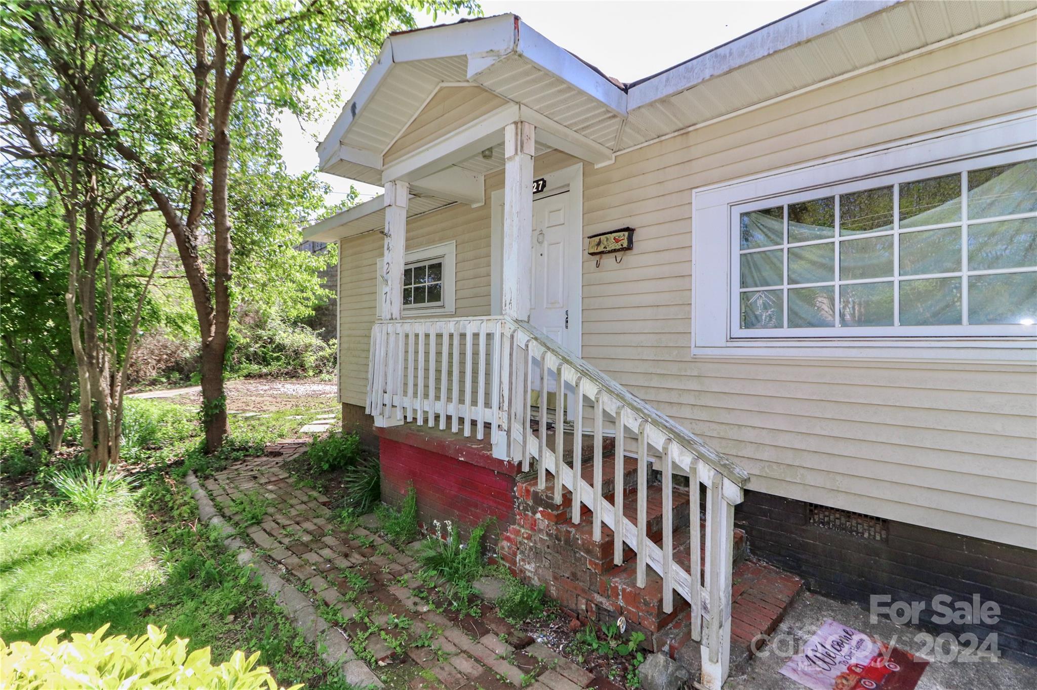 Forest Hills - Residential