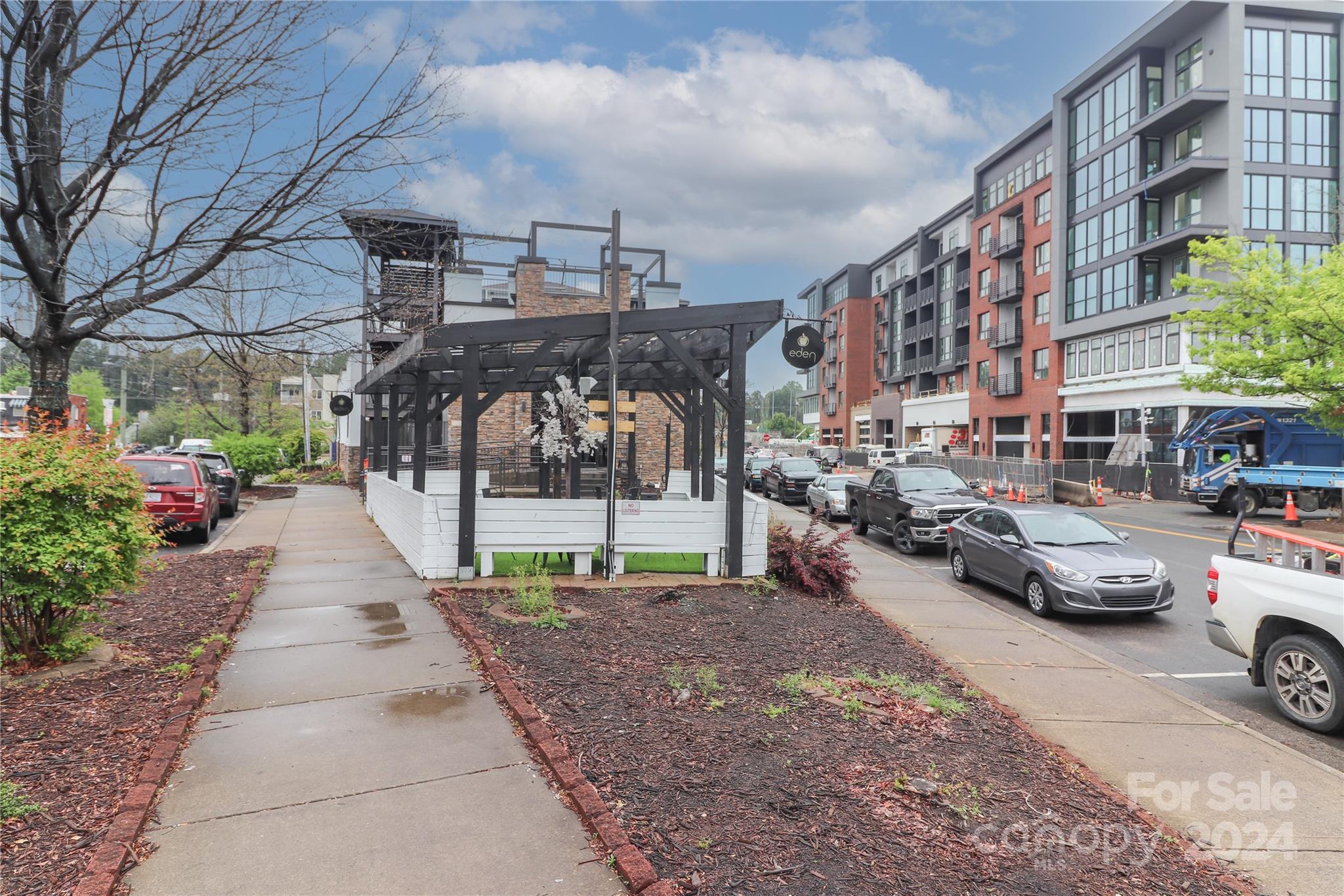 Forest Hills - Residential