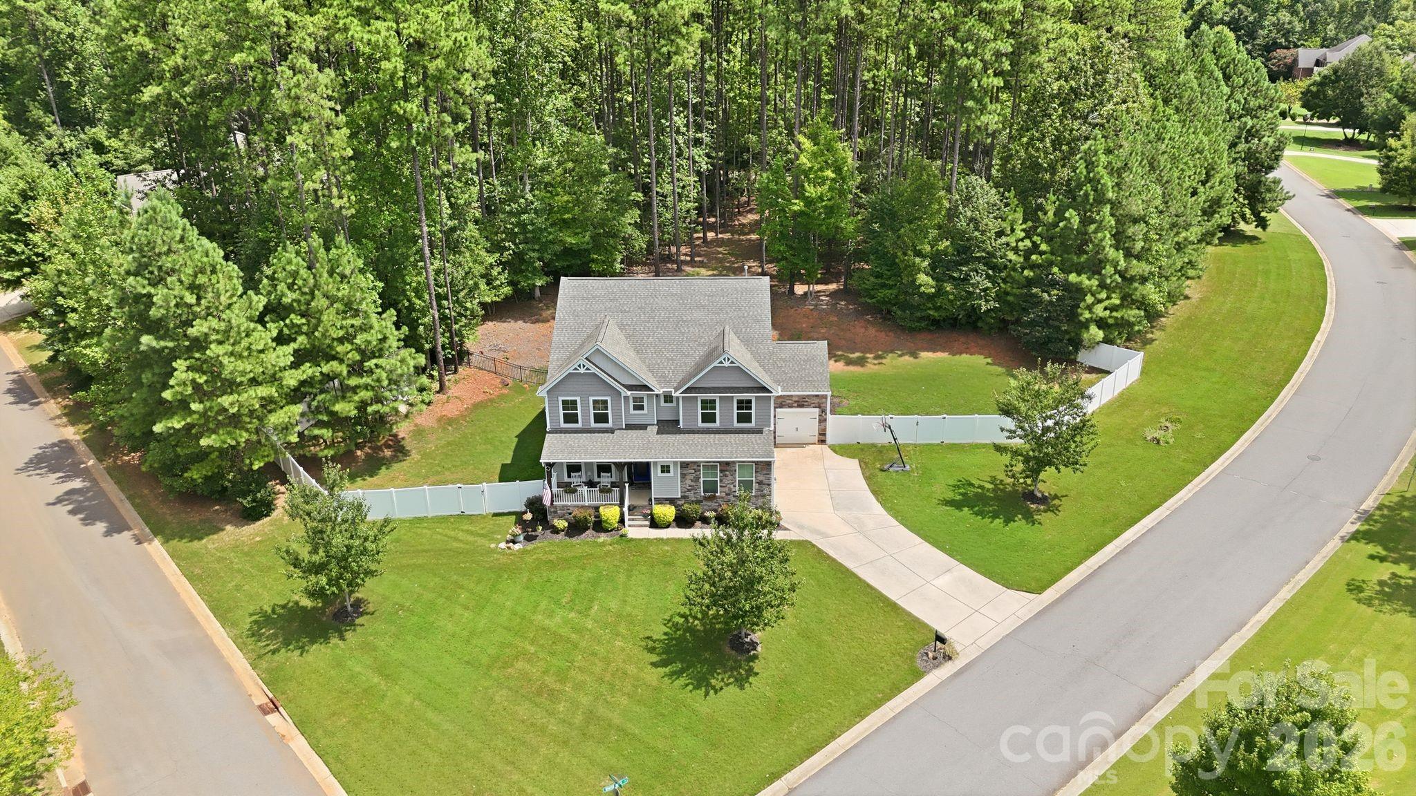 607 Winter Walk Lane