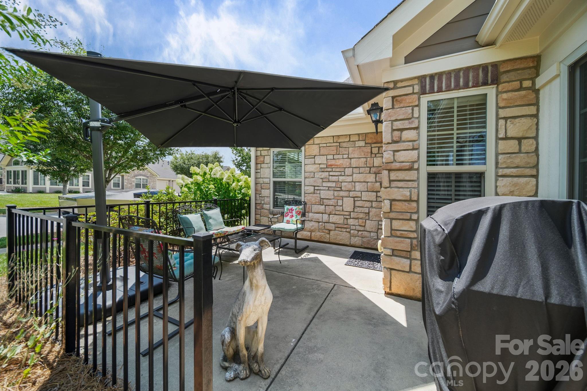 2307 Villa Oaks Court