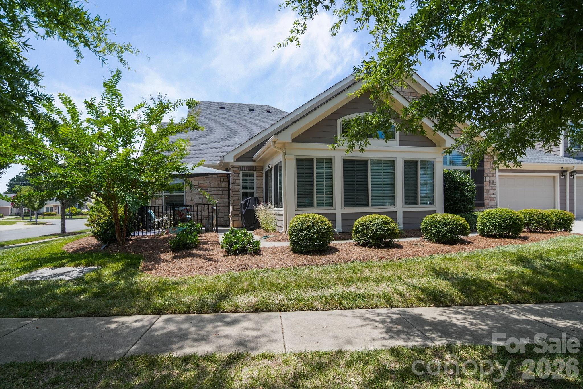2307 Villa Oaks Court