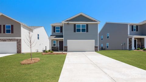 Single Family Residence in Maiden NC 1082 Foxberry Lane.jpg