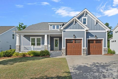 Photo of 6132 Sandy Point Lane, Belmont, NC 28012 (MLS # 4379007)