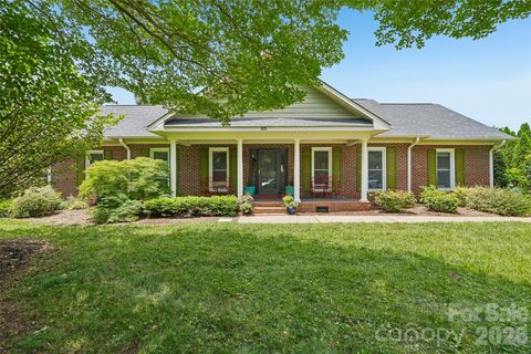Photo of 320 Canvasback Road, Mooresville, NC 28117 (MLS # 4386561)