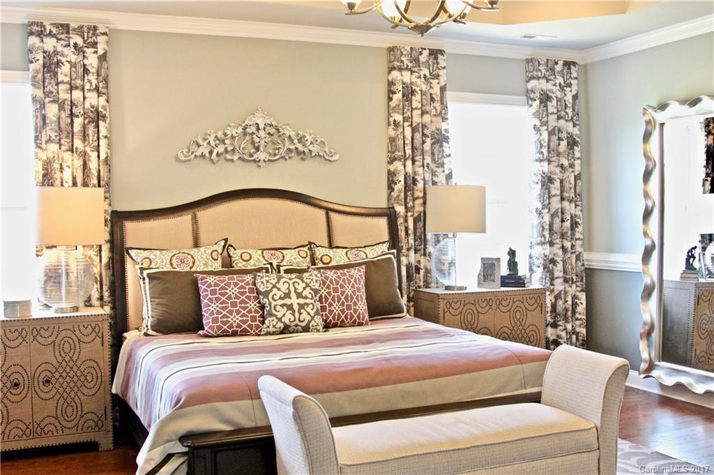 Hawks Creek - Residential