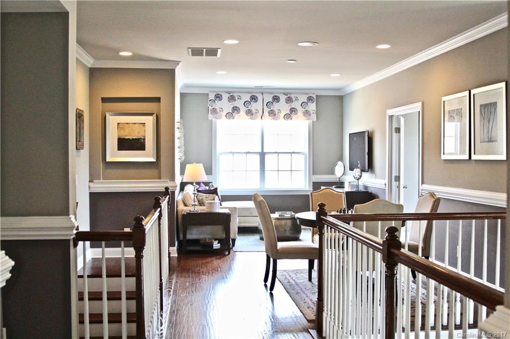 Hawks Creek - Residential