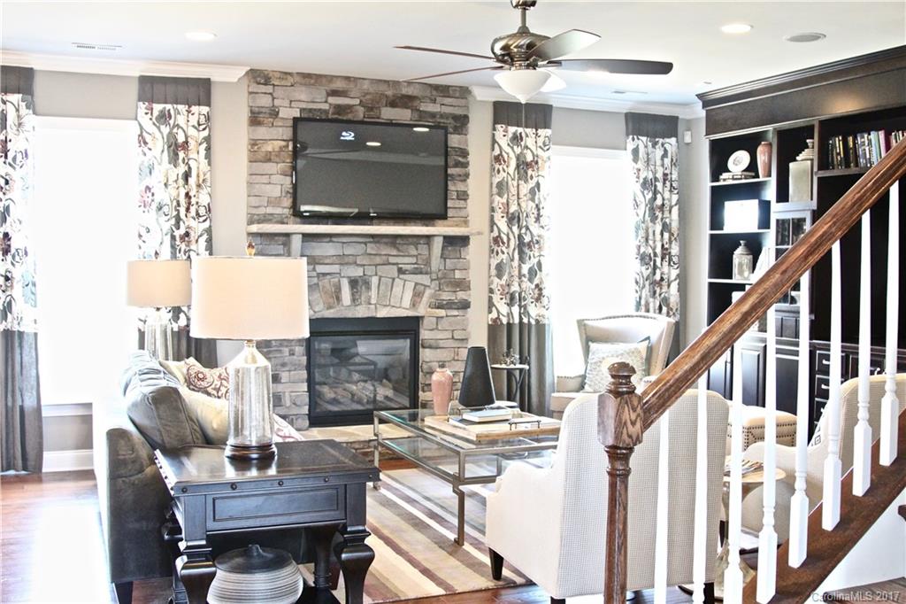 Hawks Creek - Residential