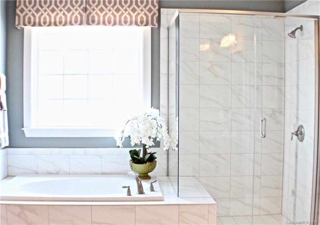 Hawks Creek - Residential