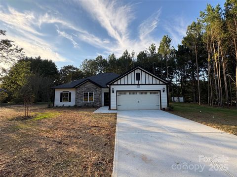 Photo of 837 Stanley Spencer Mtn Road, Gastonia, NC 28056 (MLS # 4308465)
