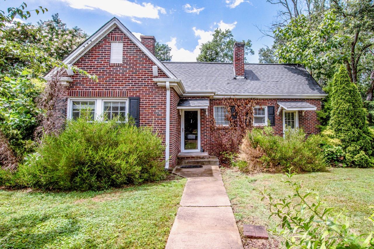 2404 E Hwy 150 Road