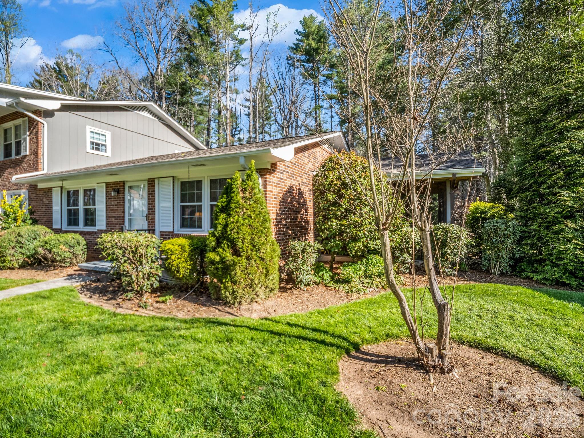 Carriage House - Residential