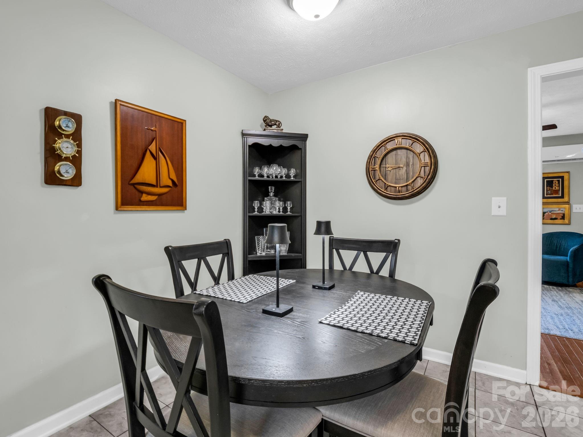 Carriage House - Residential