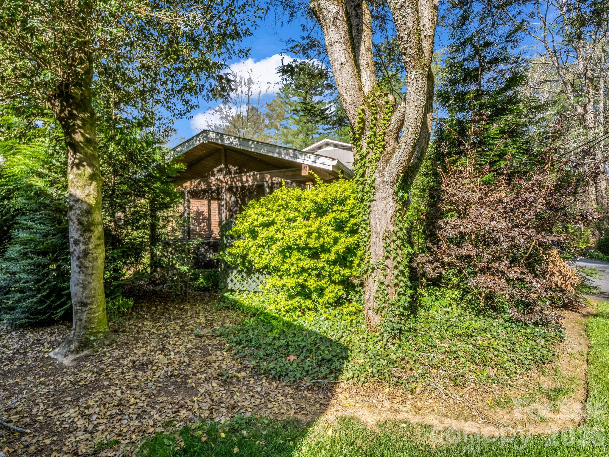 Carriage House - Residential