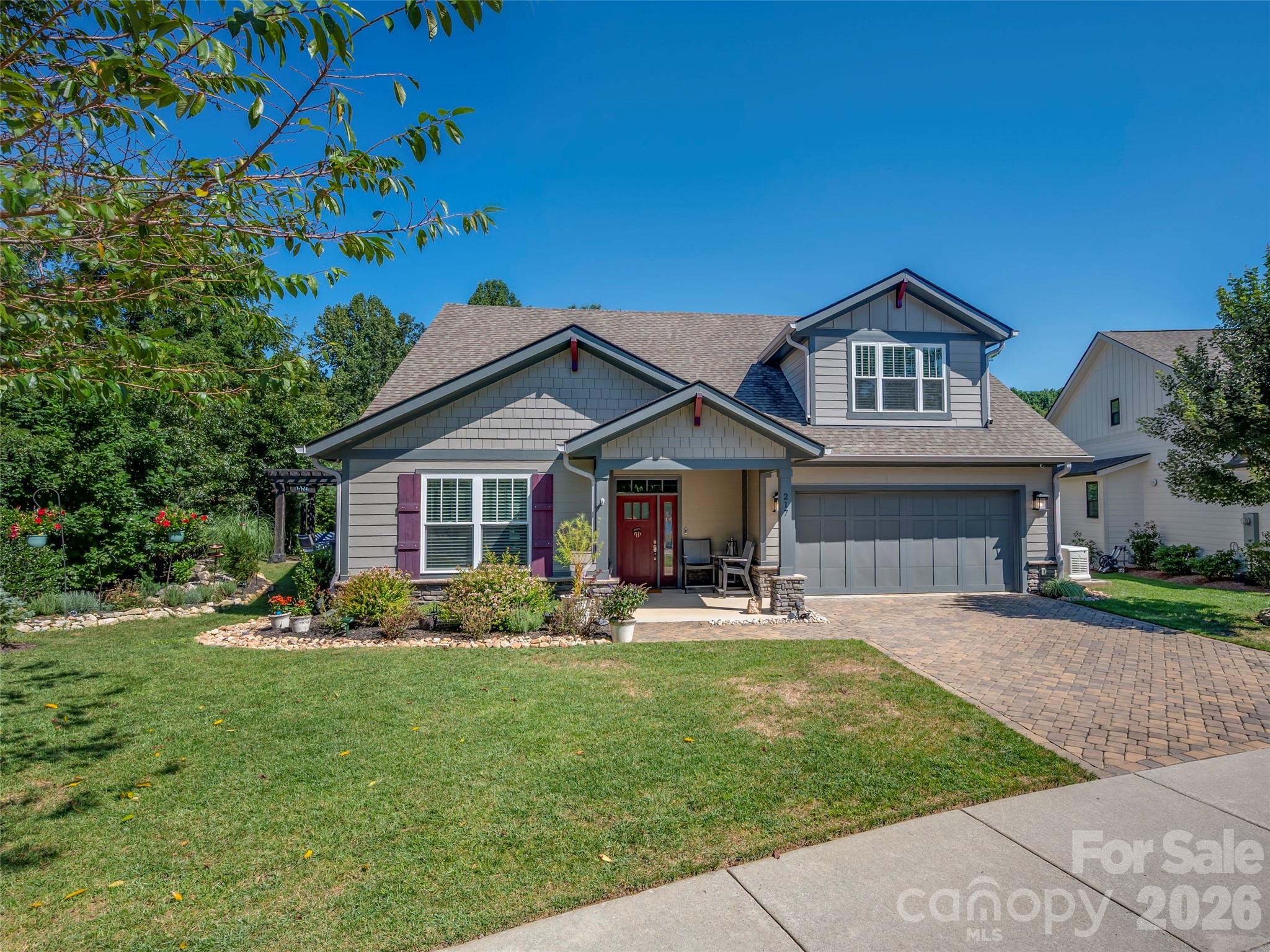 217 Hogans View Circle