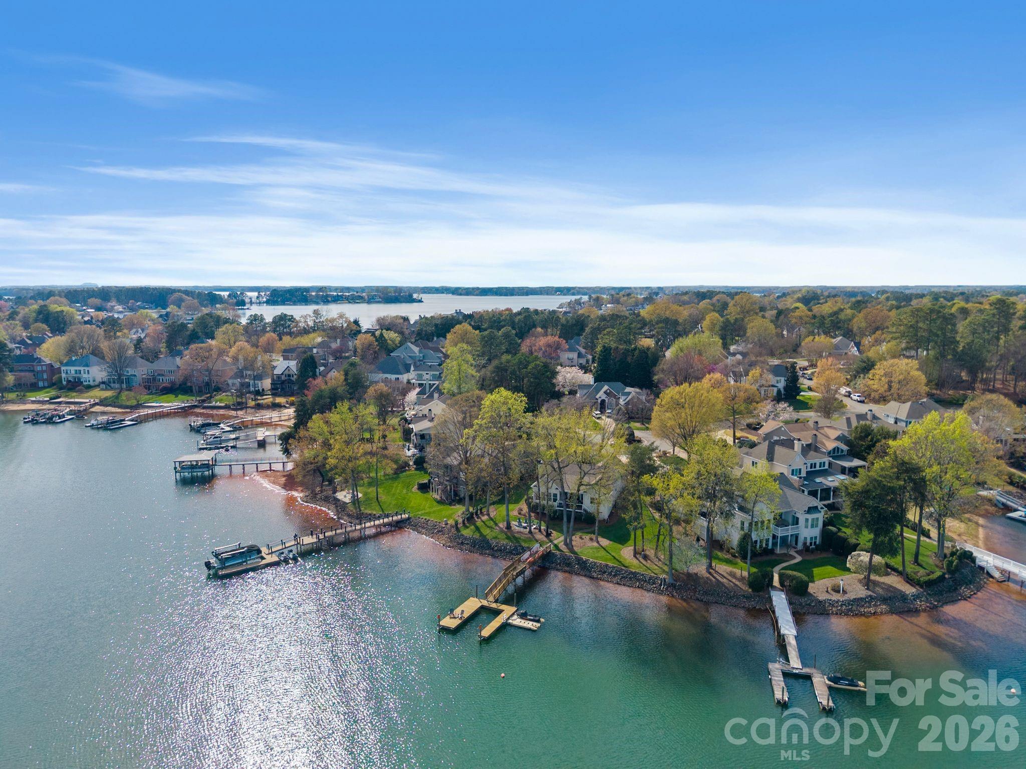 The Peninsula - Residential