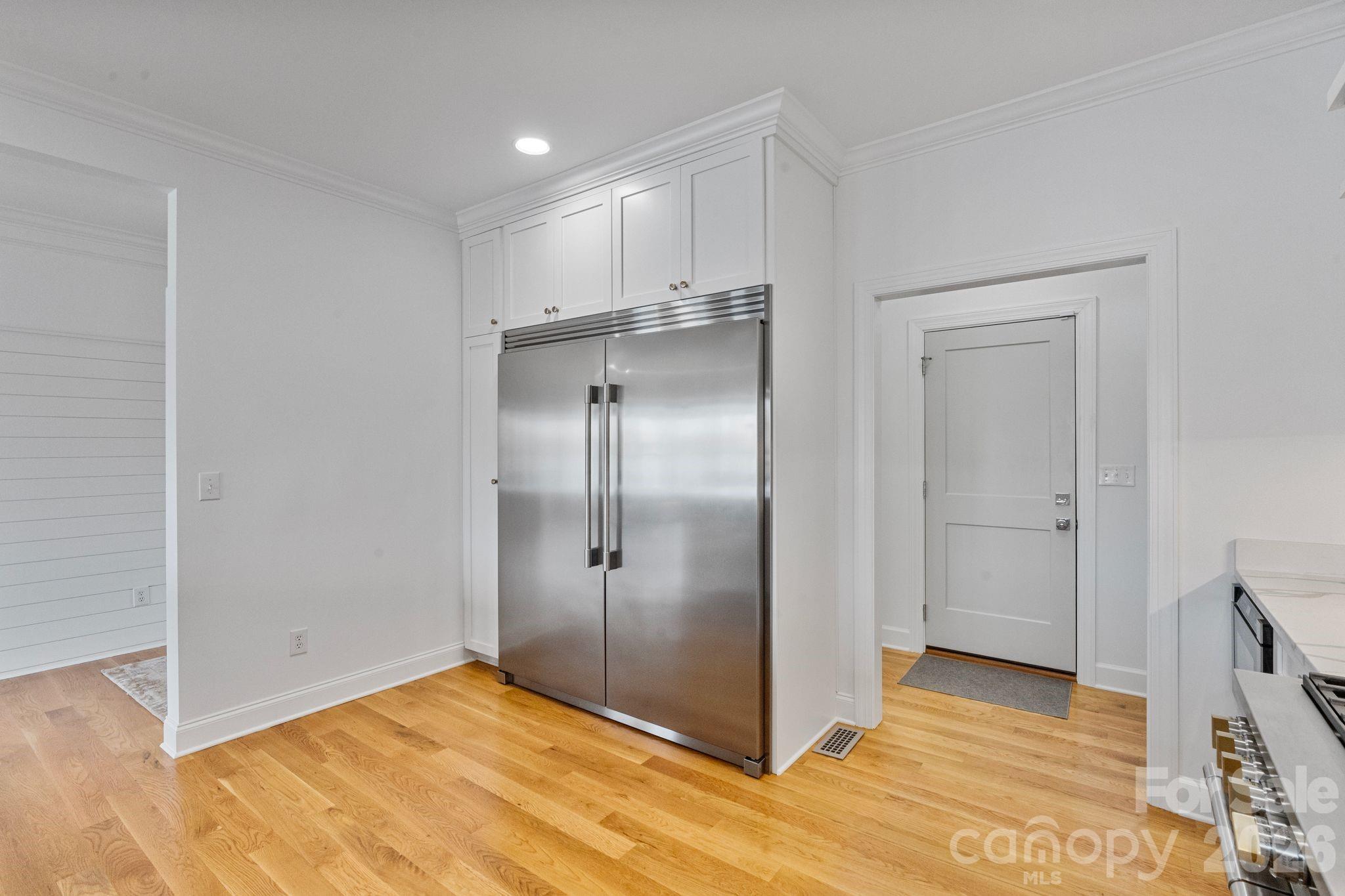 The Peninsula - Residential