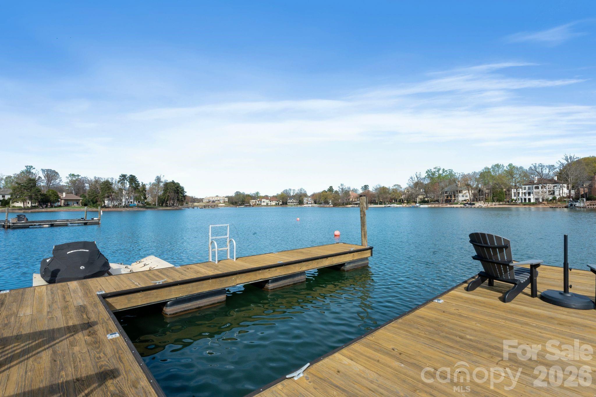 The Peninsula - Residential