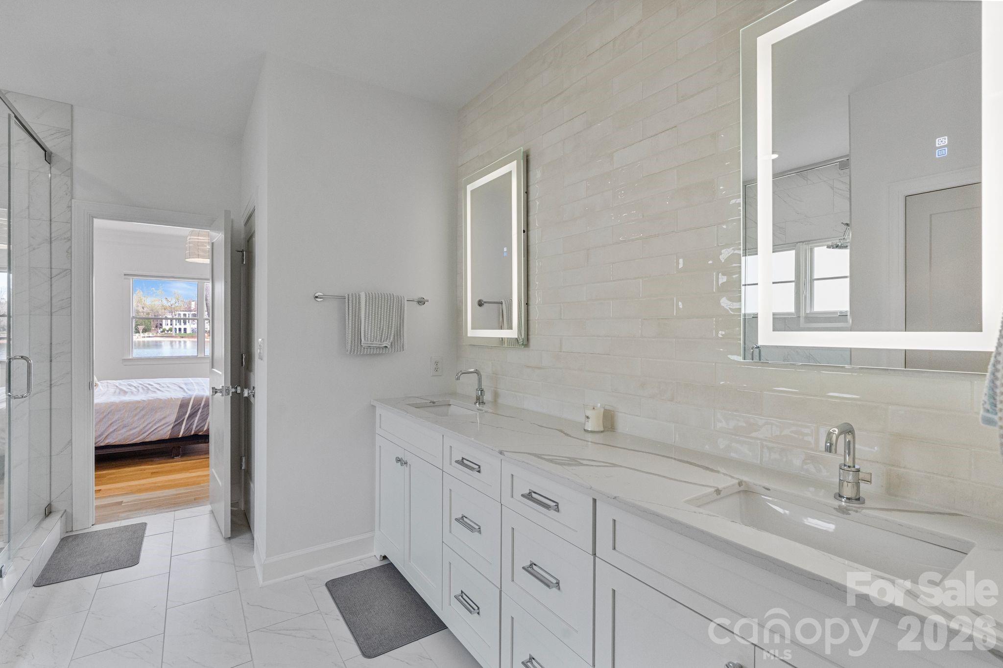 The Peninsula - Residential