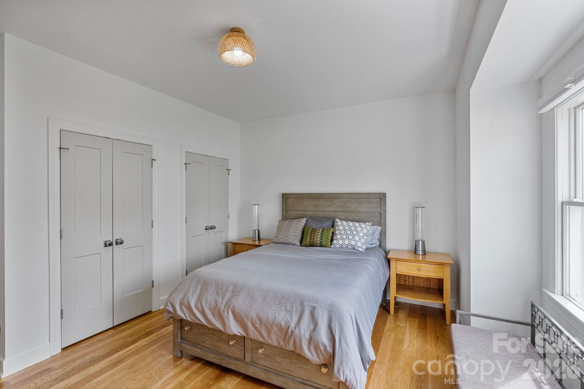 The Peninsula - Residential