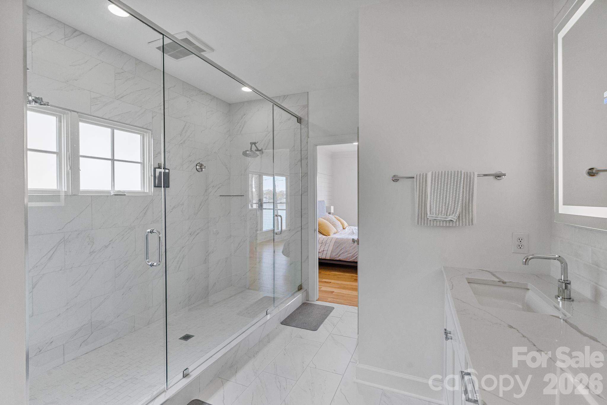 The Peninsula - Residential