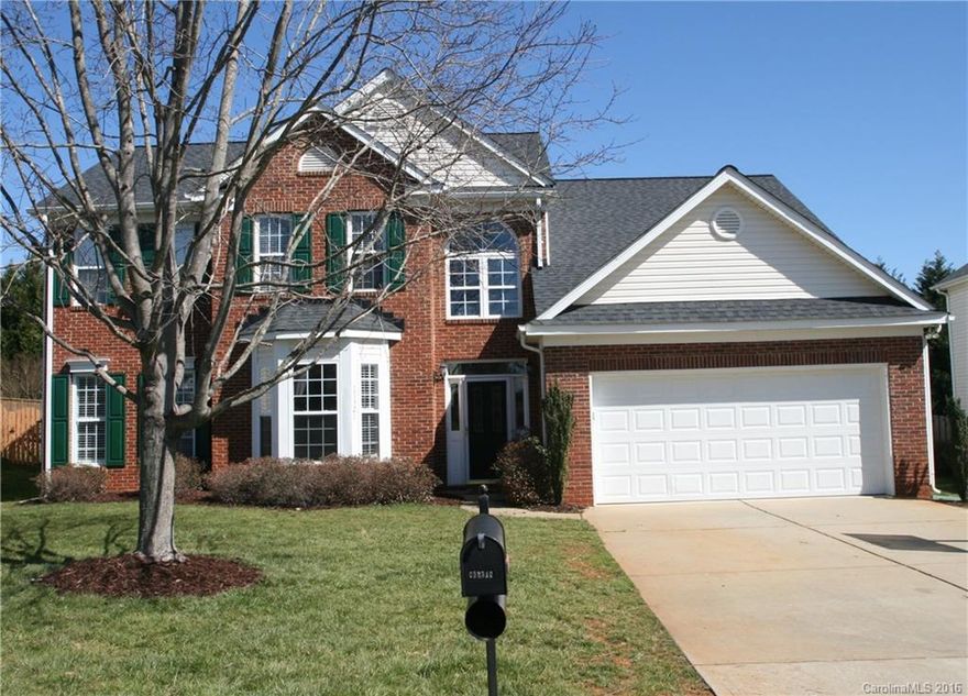 Beautiful home!  Open floor plan w/cath ceilings & skylights in GR, Master Suite & office on main, spacious kit has 42' cherry cabinets w/island & new granite counter tops, Dining Rm has columns & a large bay window, Master bath remodeled w/tile shower & silestone counters, Brkft area overlooks the fenced, private bkyd.  Plantation shutters, heavy crown molding, hrdwds, neutral colors & brick patio.  APPRAISALS...PLEASE NOTE: SELLER RECEIVED BUYER'S AGENT COMMISSION 9,291 total price: 318,991