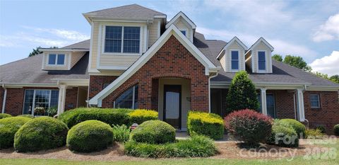 Photo of 115 Wedge View Way, Statesville, NC 28677 (MLS # 4383634)