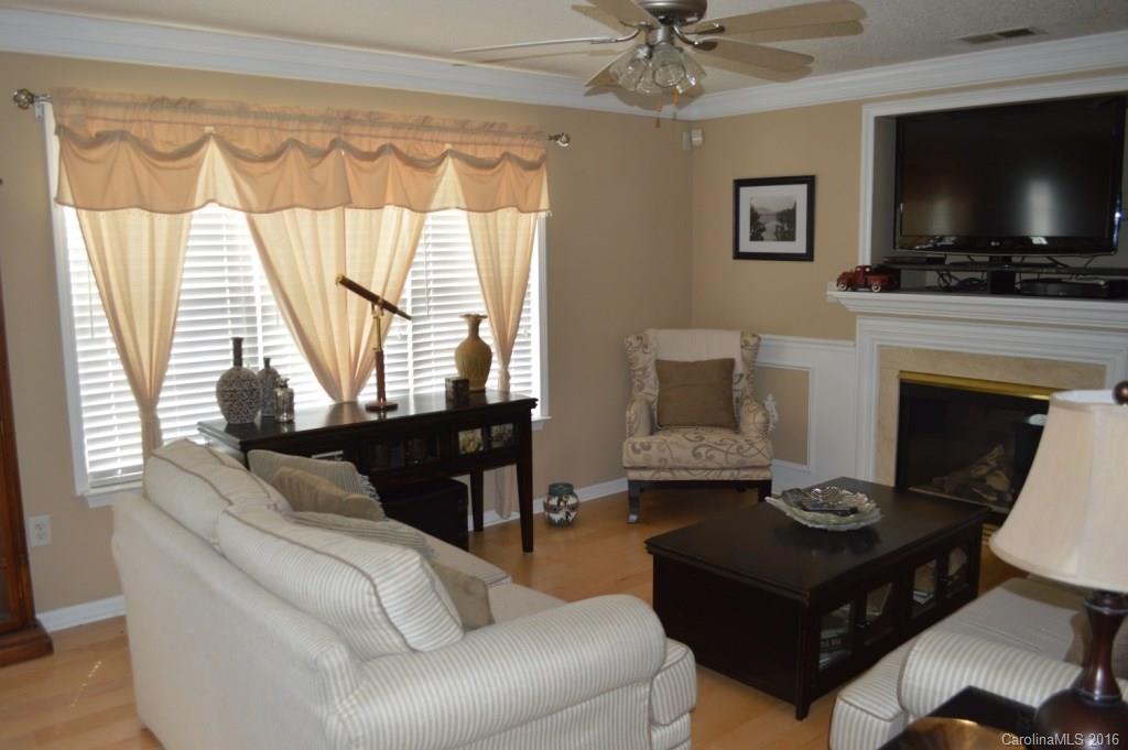 FOX CHASE - Residential