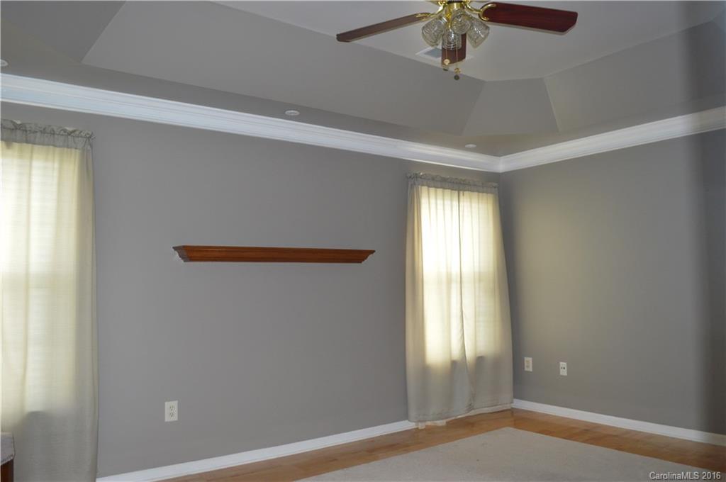 FOX CHASE - Residential