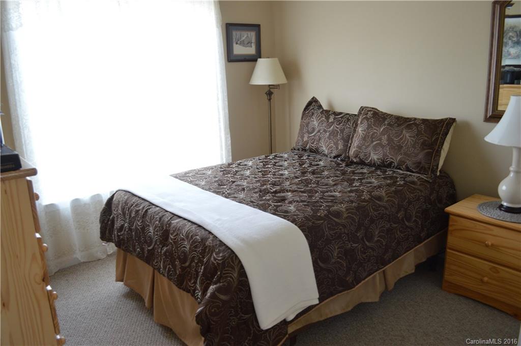FOX CHASE - Residential