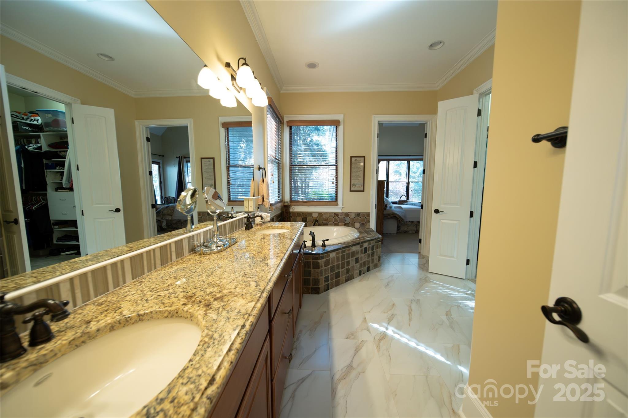 Tuskarora Point - Residential