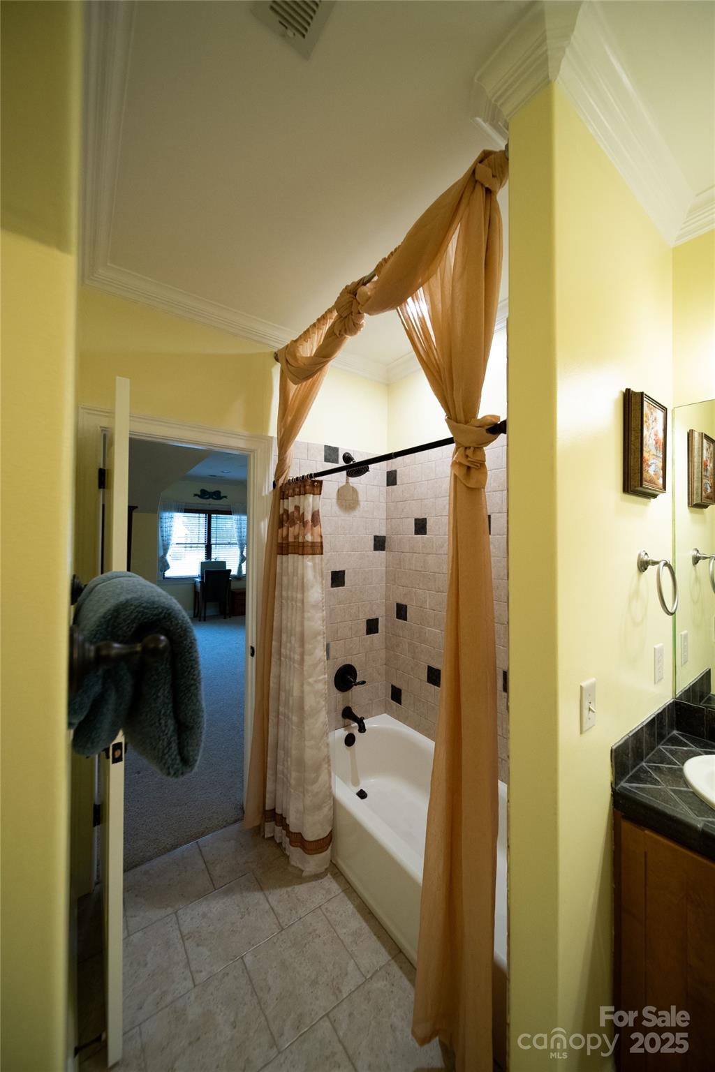 Tuskarora Point - Residential