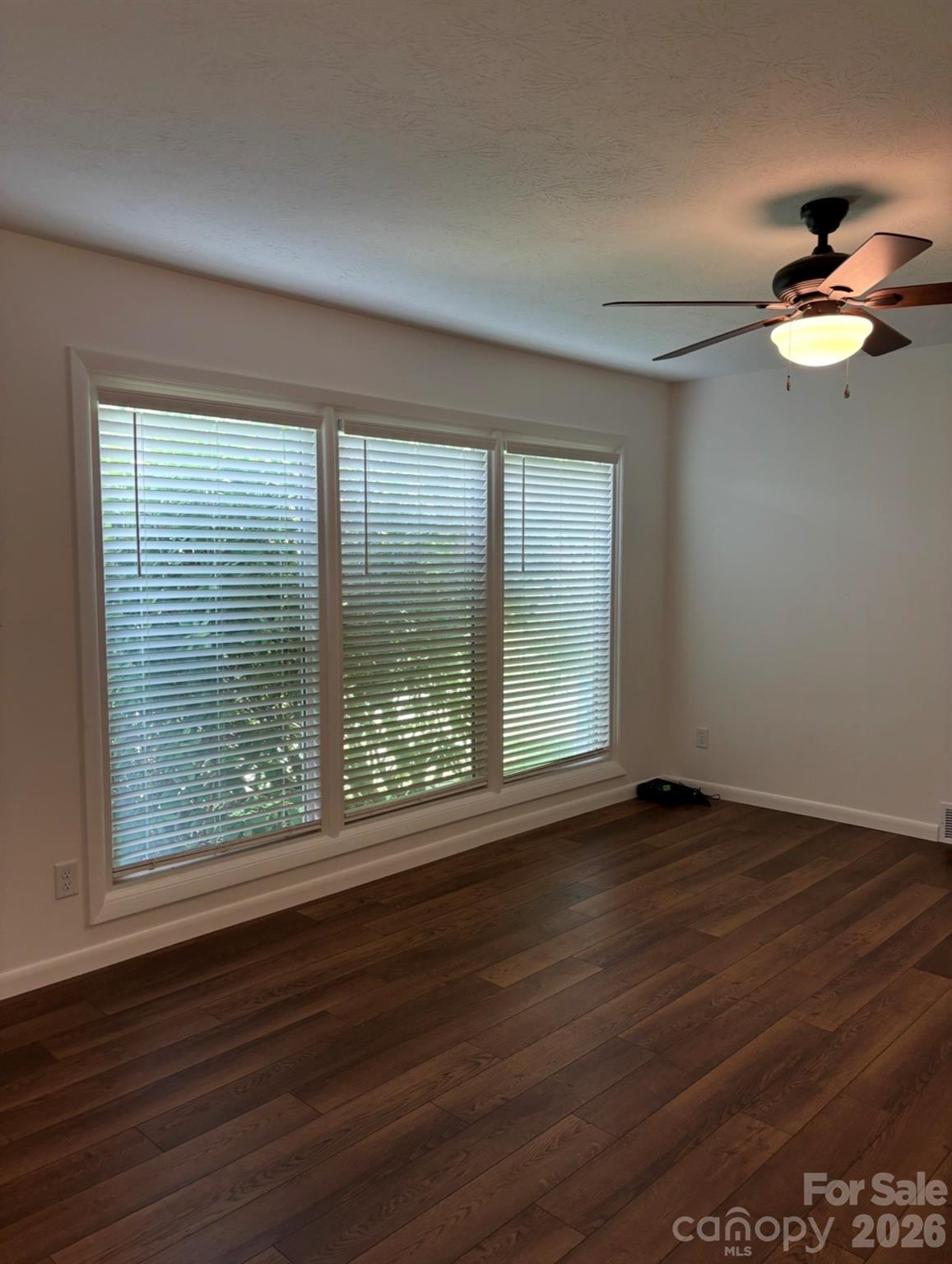 6 Greene Knoll Drive