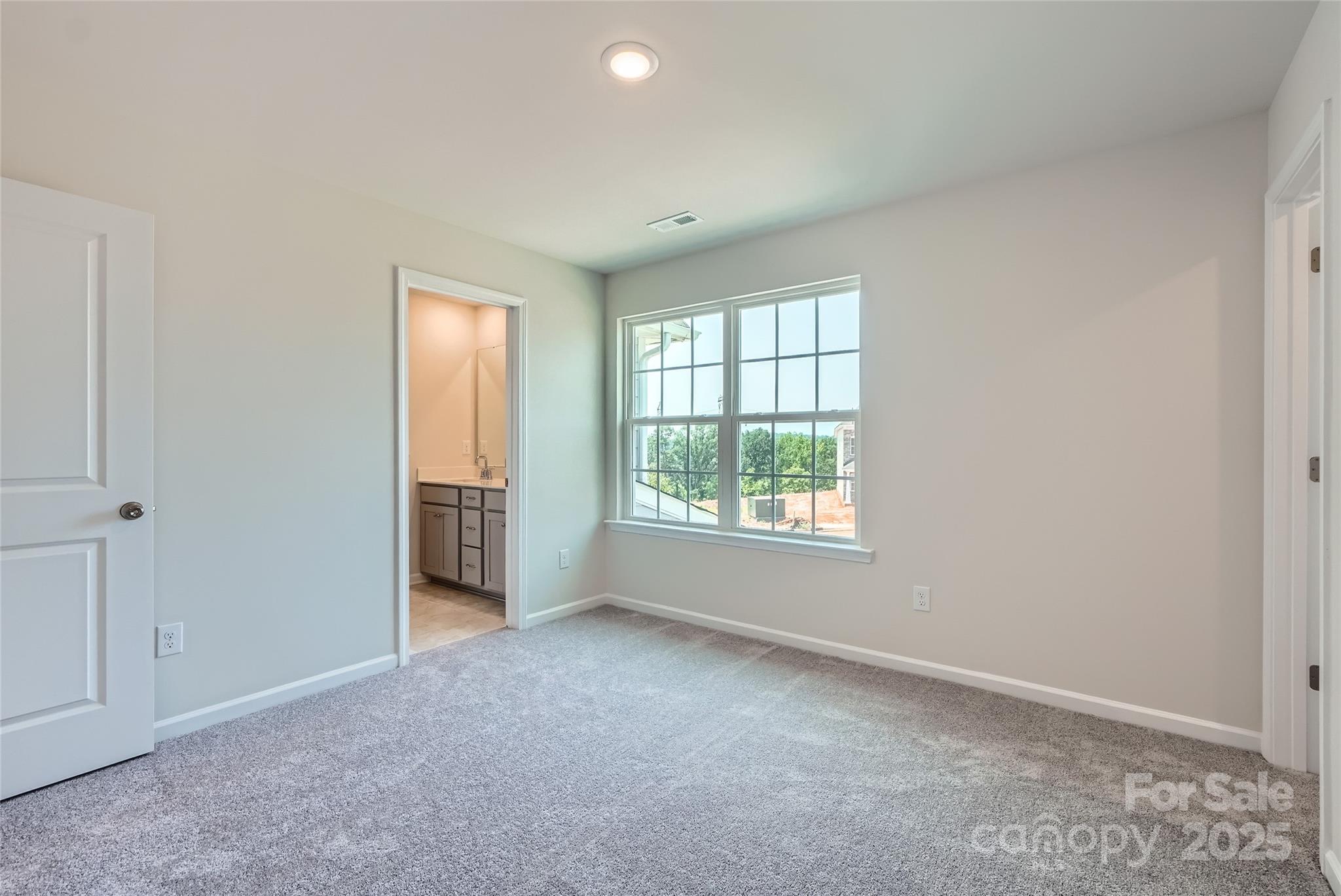 Elizabeth - Residential