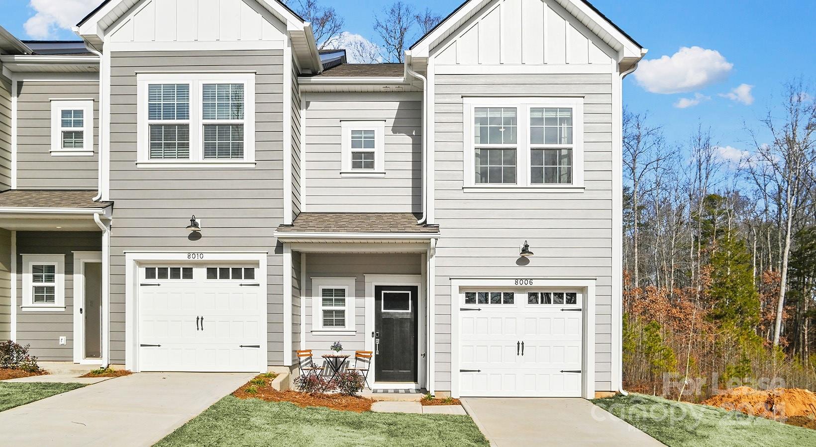 Charlotte, North Carolina 28216, United States, 3 Bedrooms Bedrooms, ,3 BathroomsBathrooms,Residential,Active,54174