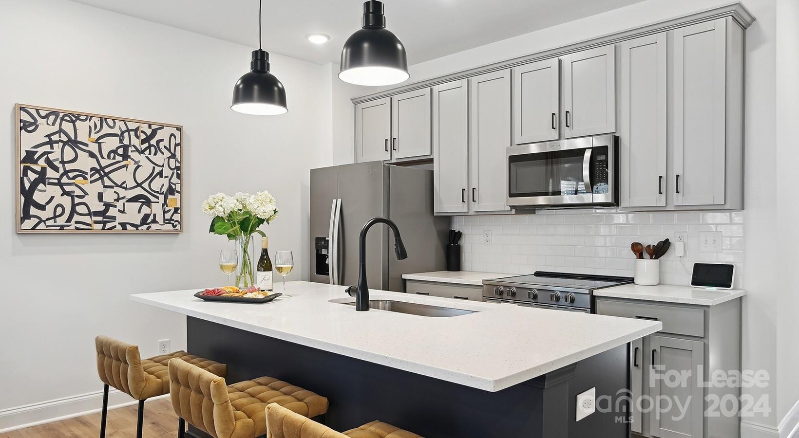 Charlotte, North Carolina 28216, United States, 3 Bedrooms Bedrooms, ,3 BathroomsBathrooms,Residential,Active,54174