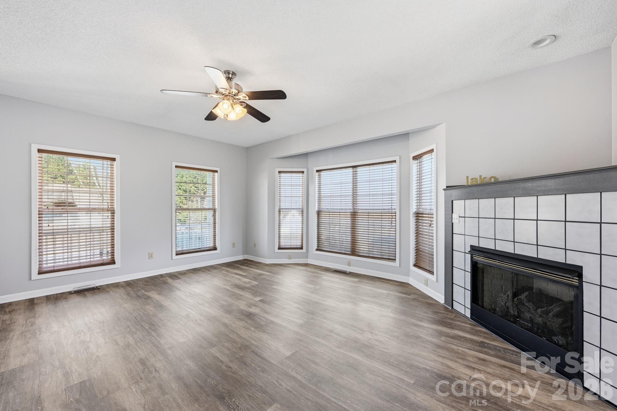 Eagle Harbor - Residential