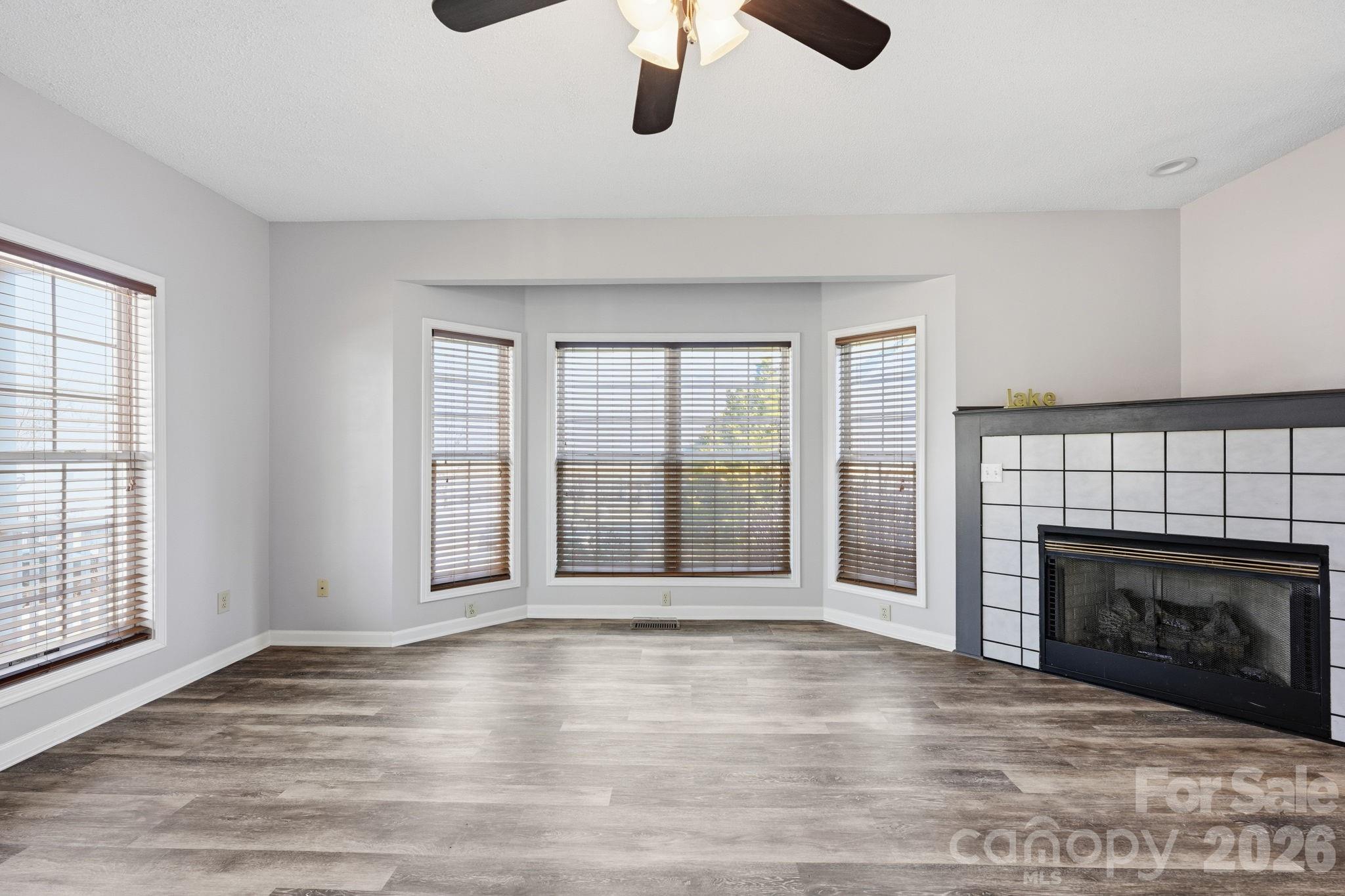 Eagle Harbor - Residential